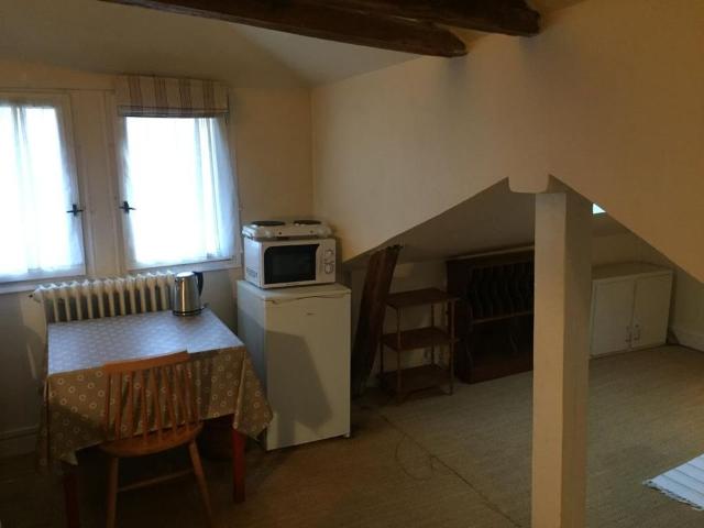 Appartement 1 pièce, 12 m² à louer à Versailles 78000
