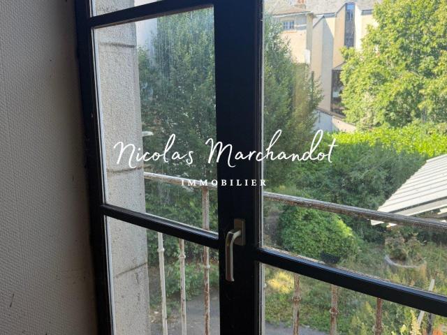 Appartement 1 pièce 130 m²