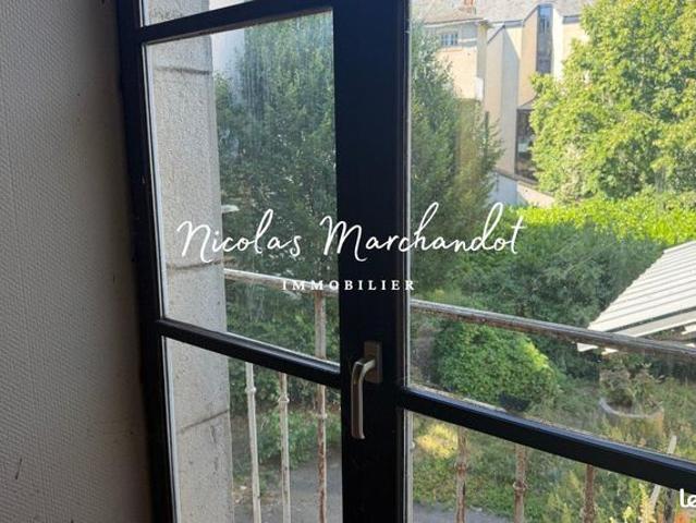 Appartement 1 pièce 130 m²