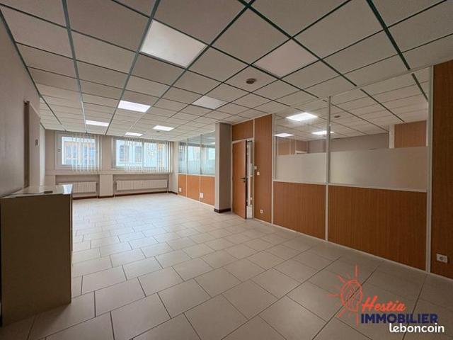 Appartement 1 pièce 131 m²