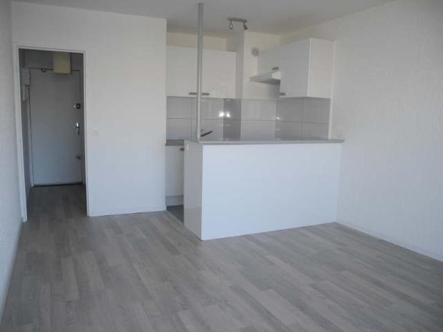 Appartement 1 pièce, 24 m² à louer à Marseille 5 13005