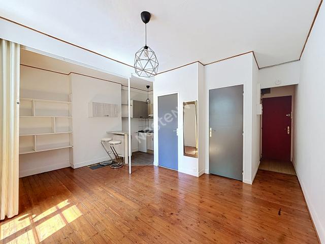 Appartement 1 pièce, 24 m² à louer à Nantes 44300