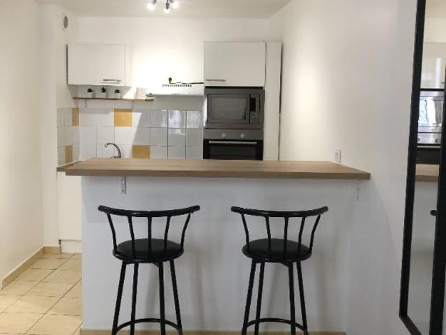 Appartement 1 pièce, 24 m² à louer à Nîmes 30000