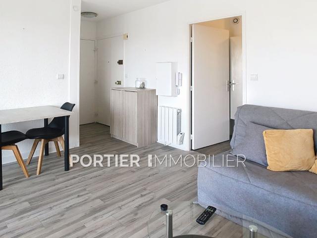 Appartement 1 pièce, 24 m² à louer à Antibes 06600