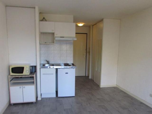 Appartement 1 pièce, 24 m² à louer à Bordeaux 33000