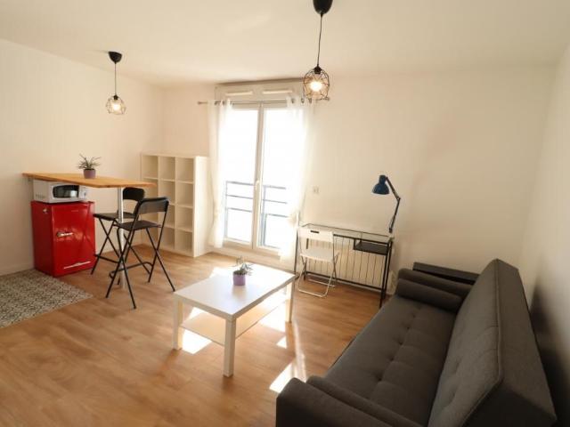 Appartement 1 pièce, 24 m² à louer à Caluire et Cuire 69300