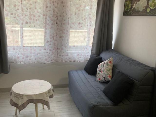 Appartement 1 pièce, 24 m² à louer à Garéoult 83136