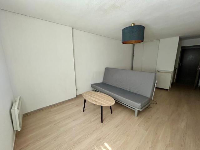 Appartement 1 pièce, 24 m² à louer à Le Pontet 84130