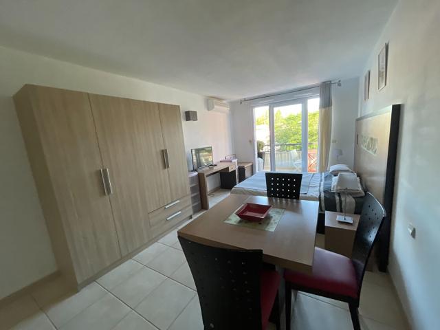 Appartement 1 pièce, 24 m² à louer à Rousset 13790