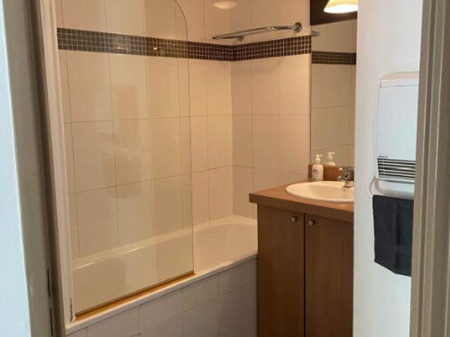 Appartement 1 pièce, 24 m² à louer à Rousset 13790
