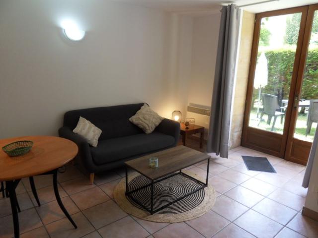 Appartement 1 pièce, 24 m² à louer à Saint Léon sur Vézère 24290