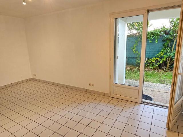 Appartement 1 pièce, 25 m² à louer à Buxerolles 86180