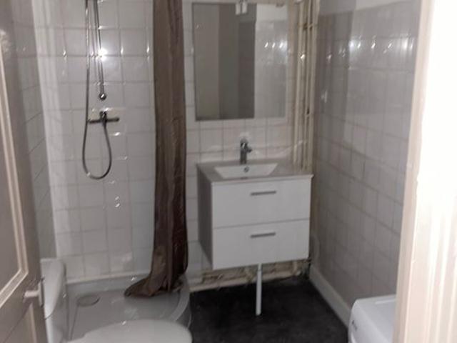 Appartement 1 pièce, 25 m² à louer à Bagnols sur Cèze 30200