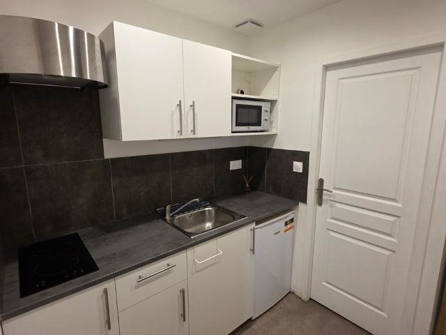 Appartement 1 pièce, 25 m² à louer à Bédarrides 84370