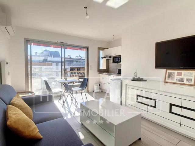 Appartement 1 pièce, 25 m² à louer à Cannes 06400