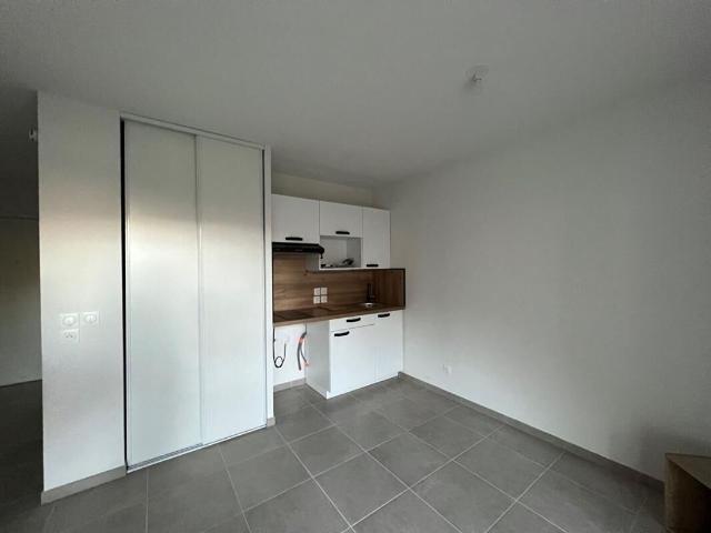 Appartement 1 pièce, 25 m² à louer à Carros 06510