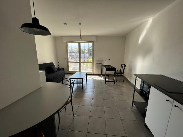 Appartement 1 pièce, 25 m² à louer à Grenoble 38000