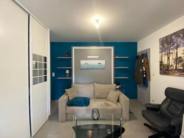 Appartement 1 pièce, 25 m² à louer à Istres 13800
