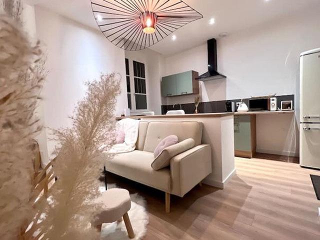 Appartement 1 pièce, 25 m² à louer à Lons le Saunier 39000