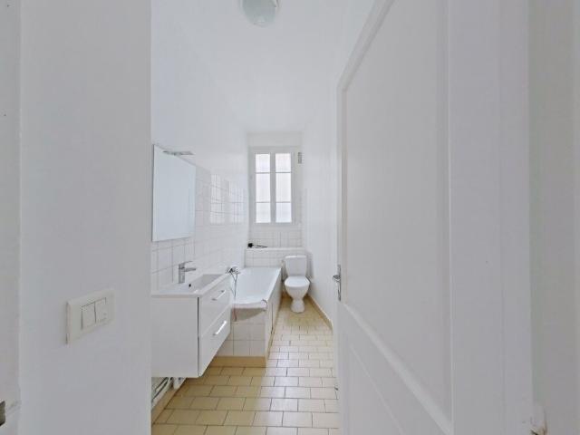 Appartement 1 pièce, 25 m² à louer à Paris 15 75015