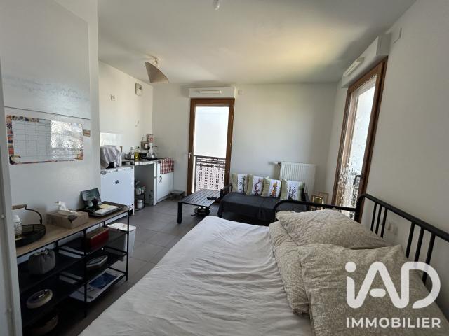 Appartement 1 pièce, 25 m² à louer à Saint Cyr l'École 78210