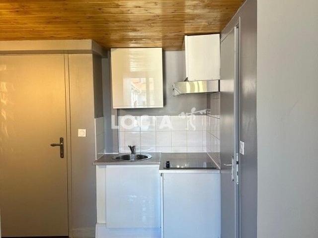 Appartement 1 pièce, 25 m² à louer à Saint Fons 69190