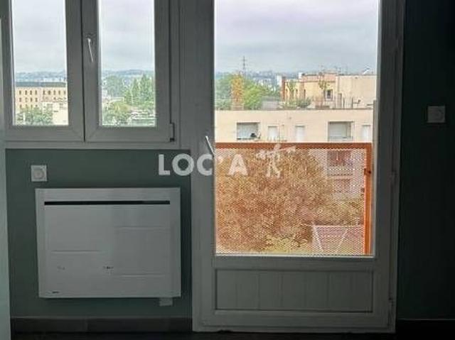 Appartement 1 pièce, 25 m² à louer à Saint Fons 69190