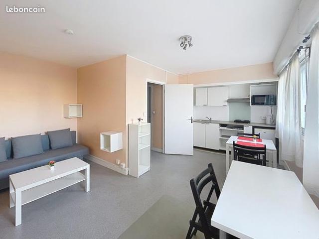 Studio 1 pièce 26 m²