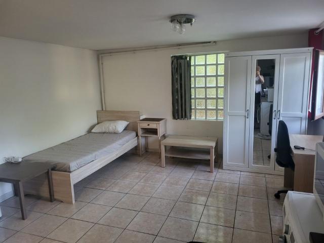 Appartement 1 pièce, 26 m² à louer à Massy 91300