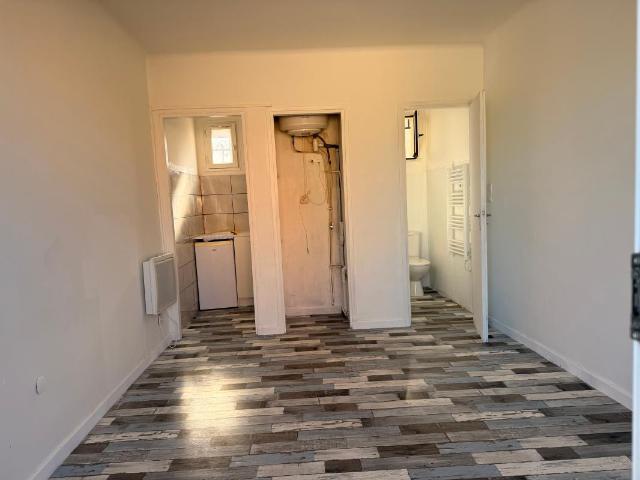 Appartement 1 pièce, 26 m² à louer à Marignane 13700
