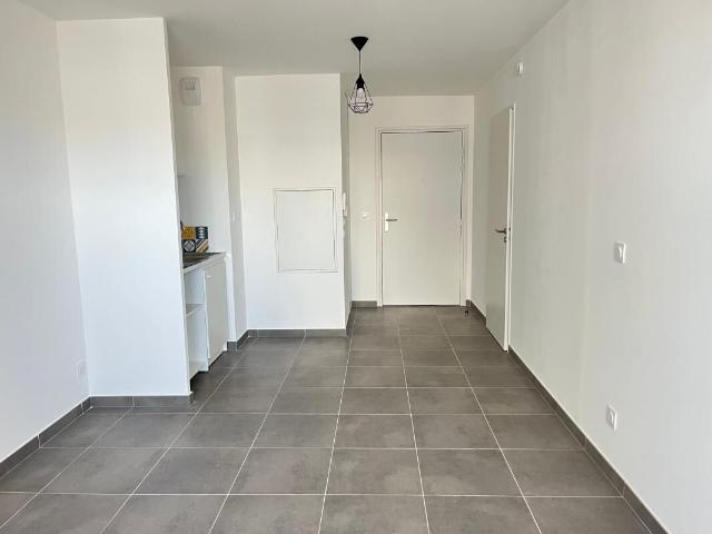 Appartement 1 pièce, 26 m² à louer à Marseille 10 13010