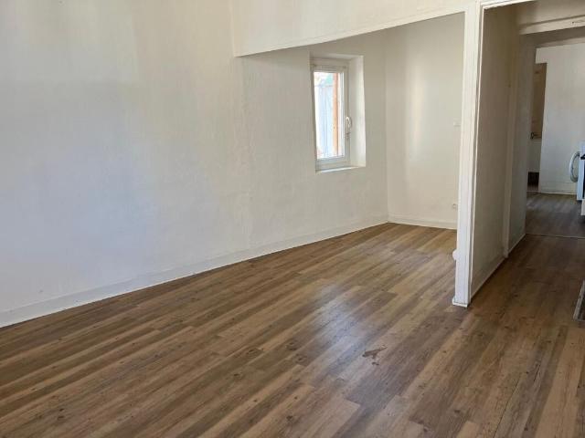 Appartement 1 pièce, 26 m² à louer à Marseille 10 13010