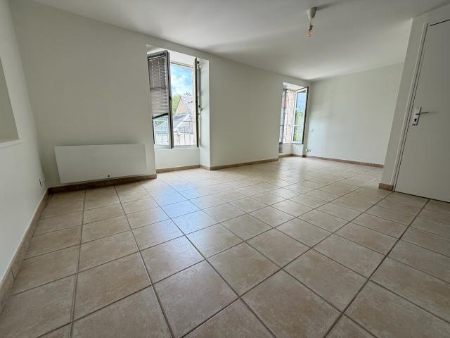 Appartement 1 pièce, 26 m² à louer à Meung sur Loire 45130
