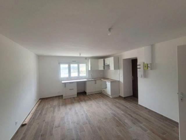 Appartement 1 pièce, 26 m² à louer à Moussy le Vieux 77230