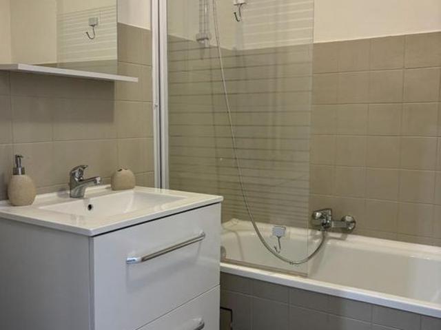 Appartement 1 pièce, 26 m² à louer à Nice 06000
