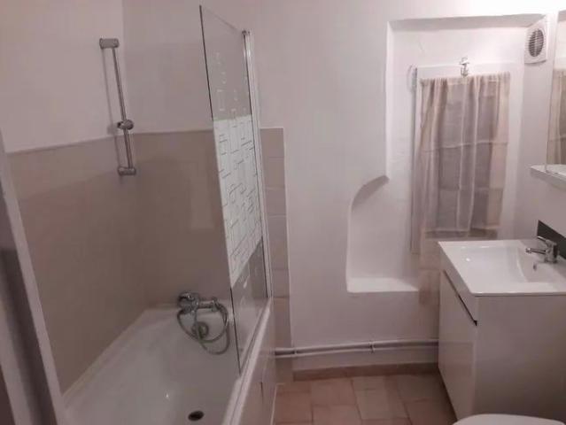 Appartement 1 pièce, 26 m² à louer à Draguignan 83300