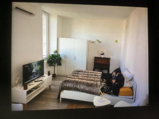 Appartement 1 pièce, 26 m² à louer à Forcalquier 04300