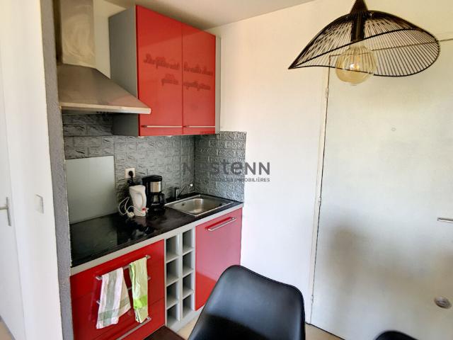 Appartement 1 pièce, 26 m² à louer à Fréjus 83600