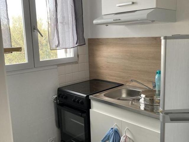 Appartement 1 pièce, 26 m² à louer à La Roche sur Yon 85000