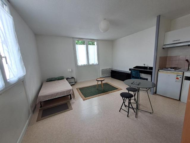 Appartement 1 pièce, 26 m² à louer à Limoges 87100