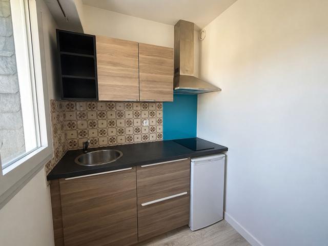 Appartement 1 pièce, 26 m² à louer à Quimper 29000