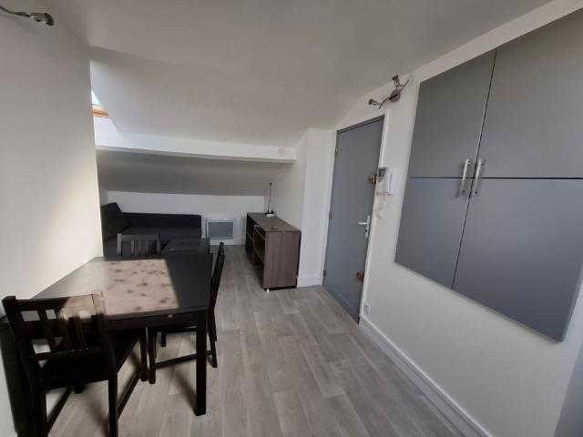 Appartement 1 pièce, 26 m² à louer à Reims 51100