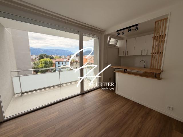 Appartement 1 pièce, 26 m² à louer à Saint Martin d'Hères 38400