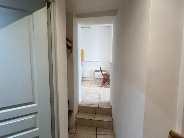 Appartement 1 pièce, 26 m² à louer à Salon de Provence 13300