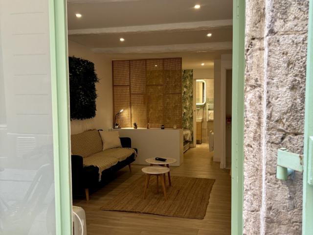 Appartement 1 pièce, 26 m² à louer à Toulon 83000