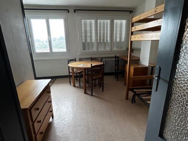 appartement 1 pièce 26,06 m² saint étienne