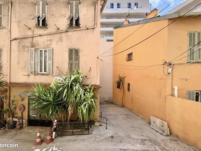 Appartement 1 pièce 27 m²