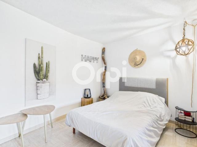 Appartement 1 pièce, 27 m² à louer à Mandelieu la Napoule 06210