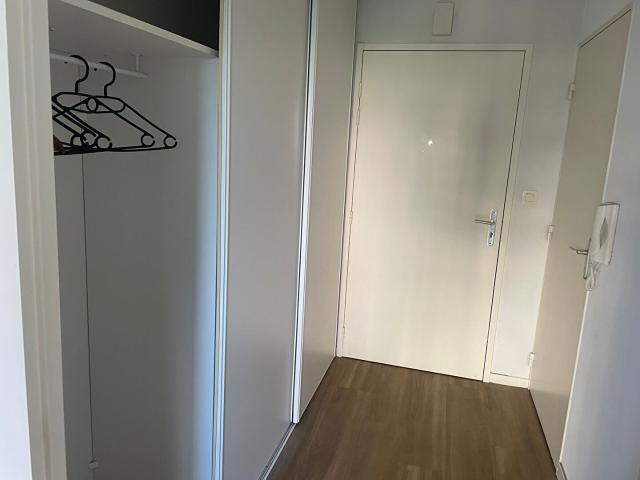 Appartement 1 pièce, 27 m² à louer à Nantes 44000