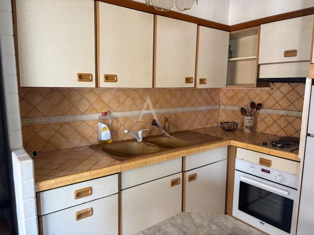 Appartement 1 pièce, 27 m² à louer à Nice 06100